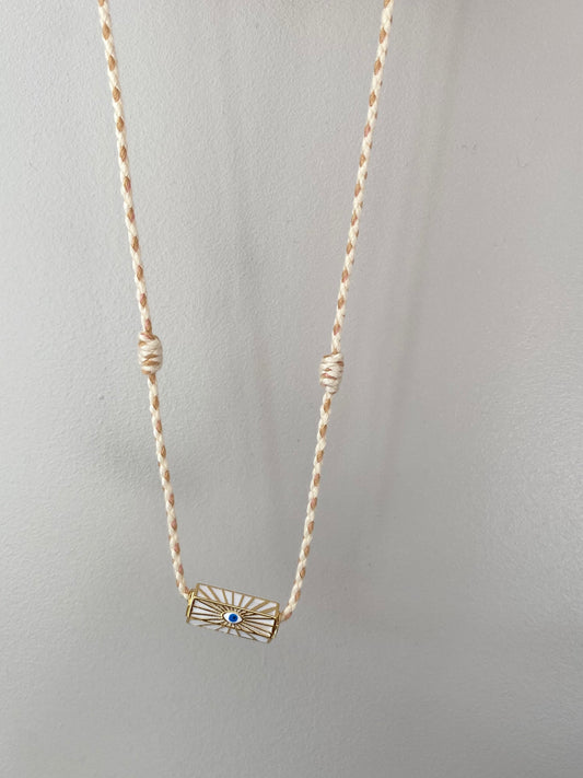Collier cordon amulette